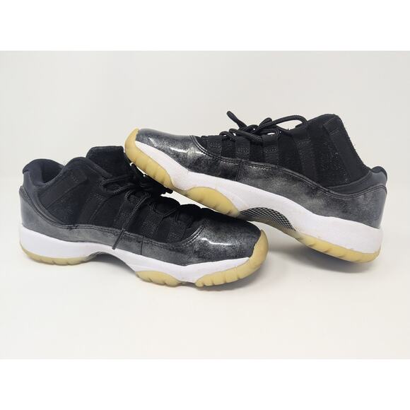 Nike Black and White Athletic Shoes with Tan Soles - Picture 4 of 10